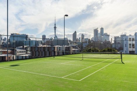 Photo of property in Dakota Buildings, 2c/3 Cheshire Street, Parnell, Auckland, 1052
