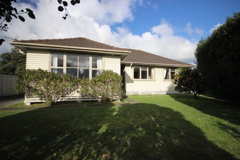 Photo of property in 8 Ayr Place, Hokowhitu, Palmerston North, 4410