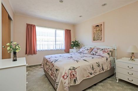 Photo of property in 8a Wilton Row, Taradale, Napier, 4112