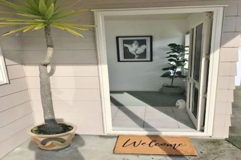 Photo of property in 1/7 Mably Court, Stanmore Bay, Whangaparaoa, 0932