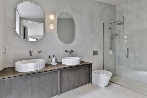 Photo of property in 14 Kirimoko Crescent, Wanaka, 9305