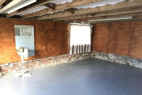 Photo of property in 12 Tiroroa Avenue, Te Atatu South, Auckland, 0610