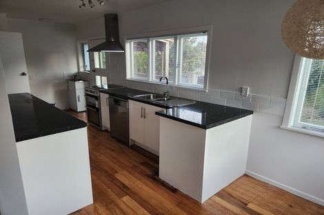 Photo of property in 23 Fordham Street, Beach Haven, Auckland, 0626