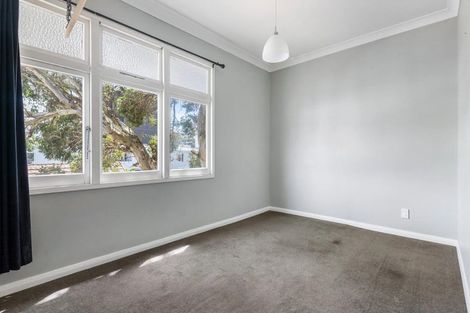 Photo of property in 17 Home Street, Mount Victoria, Wellington, 6011