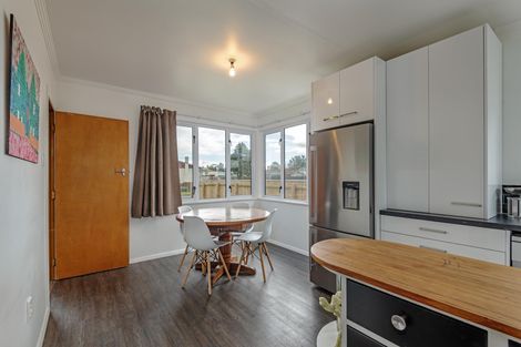 Photo of property in 18 Jackson Avenue, Highbury, Palmerston North, 4412