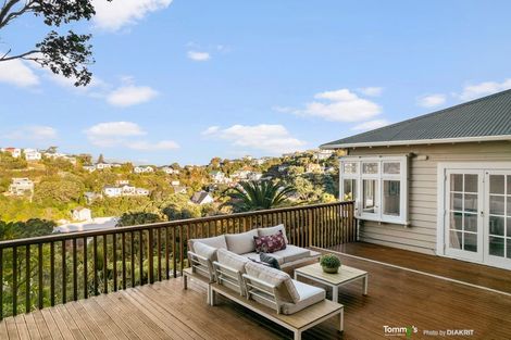 Photo of property in 4 Raroa Crescent, Northland, Wellington, 6012