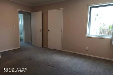 Photo of property in 9 Lisa Rise, Half Moon Bay, Auckland, 2012