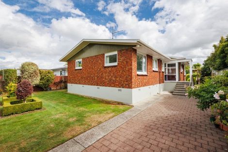 Photo of property in 23 Fairview Avenue, Feilding, 4702