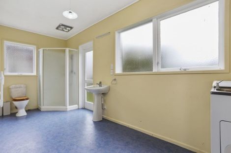 Photo of property in 5 Elgin Place, Red Beach, 0932