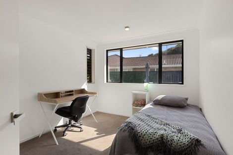 Photo of property in 23 Waldorf Crescent, Orewa, 0931