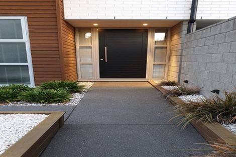 Photo of property in 142a Holly Road, St Albans, Christchurch, 8014