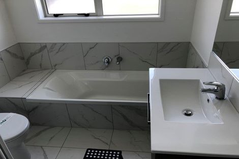 Photo of property in 19 Naeo Close, Papamoa Beach, Papamoa, 3118