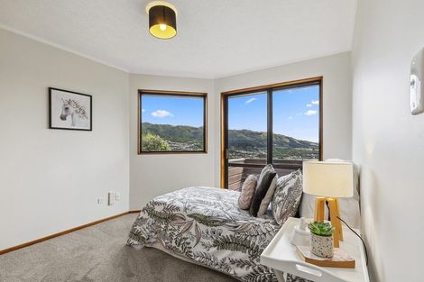 Photo of property in 14a Spicer Place, Tawa, Wellington, 5028