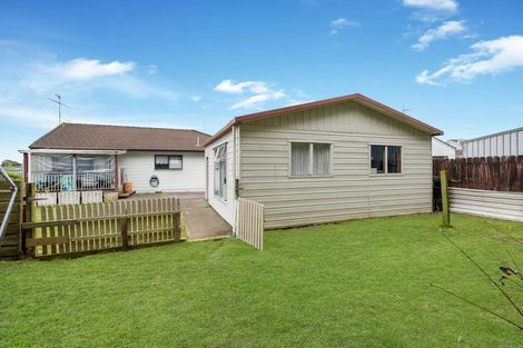 Photo of property in 15 Southview Place, Wattle Downs, Auckland, 2102