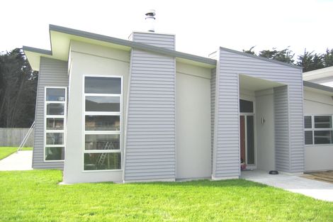 Photo of property in 250a Park Avenue, Waitarere Beach, Levin, 5510