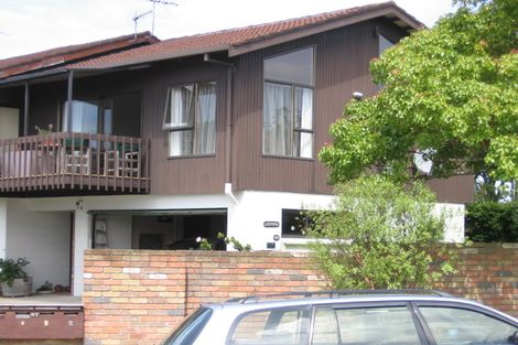 Photo of property in 4/87 Aberdeen Road, Castor Bay, Auckland, 0620