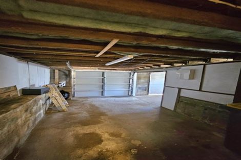 Photo of property in 10 Paritutu Road, Spotswood, New Plymouth, 4310