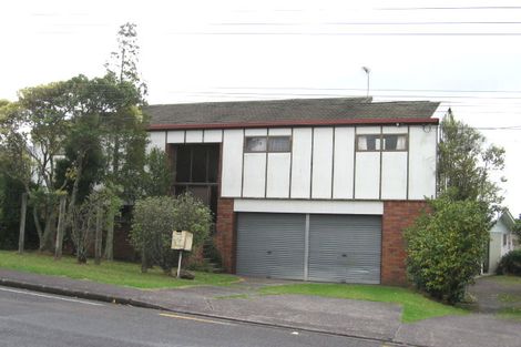 Photo of property in 100 Colwill Road, Massey, Auckland, 0614