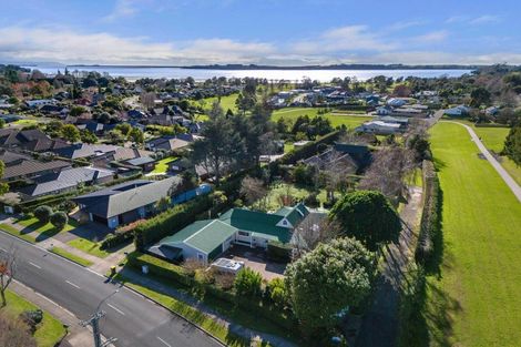 Photo of property in 42 Kayelene Place, Omokoroa, 3114