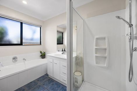 Photo of property in 45 Kings Drive, Wanaka, 9305