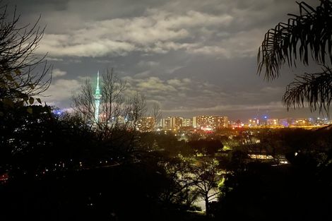 Photo of property in 48c Anglesea Street, Freemans Bay, Auckland, 1011