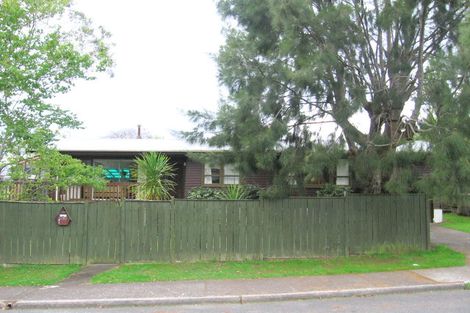 Photo of property in 4 Edgewood Way, Henderson, Auckland, 0612
