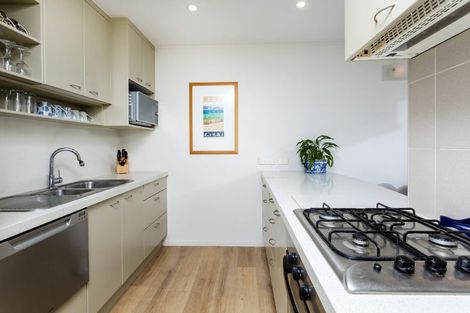 Photo of property in 16/166 Mokoia Road, Chatswood, Auckland, 0626