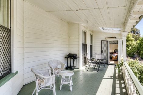 Photo of property in 15 Cameron Road, Bluff Hill, Napier, 4110
