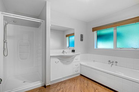 Photo of property in 29 Scarlet Oak Drive, West Melton, Christchurch, 7671