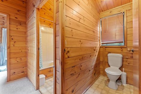 Photo of property in 2/25 Beach Road, Manly, Whangaparaoa, 0930