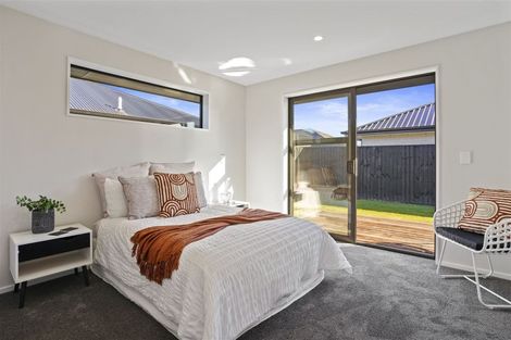 Photo of property in 10 Pierce Street, Marshland, Christchurch, 8083