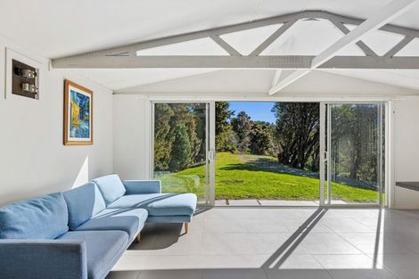 Photo of property in 11 Ngarewa Drive, Mahurangi West, Warkworth, 0983