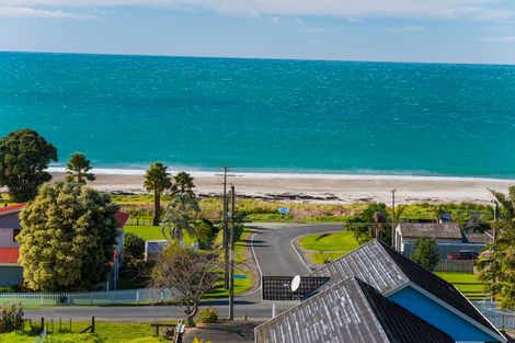 Photo of property in 52 Arthur Street, Tokomaru Bay, 4079