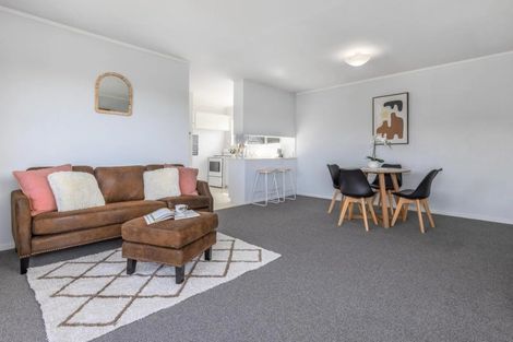 Photo of property in 5a Jerome Way, Crofton Downs, Wellington, 6035