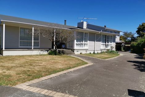 Photo of property in 1 Chilton Grove, Hutt Central, Lower Hutt, 5010