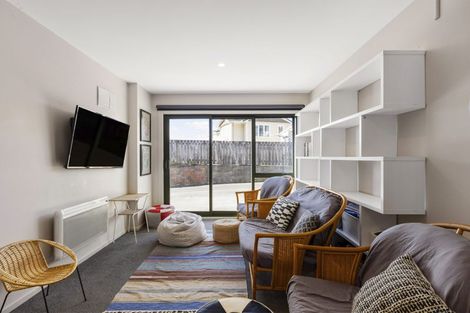 Photo of property in 9a Tavistock Road, Melrose, Wellington, 6023