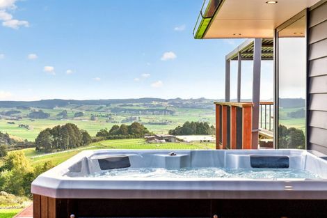 Photo of property in 511 Kiwitahi Road, Helensville, 0875