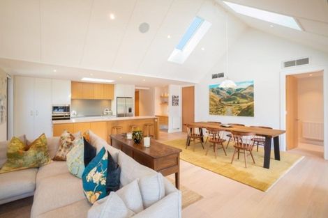 Photo of property in 2 Ogilvie Lane, Arrowtown, 9371