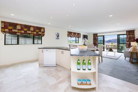 Photo of property in 51 Riverstone Drive, Riverstone Terraces, Upper Hutt, 5018