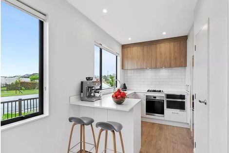 Photo of property in 1 Kawe Marie Lane, Takanini, 2112