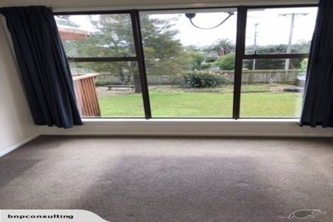 Photo of property in 20 Vodanovich Road, Te Atatu South, Auckland, 0610