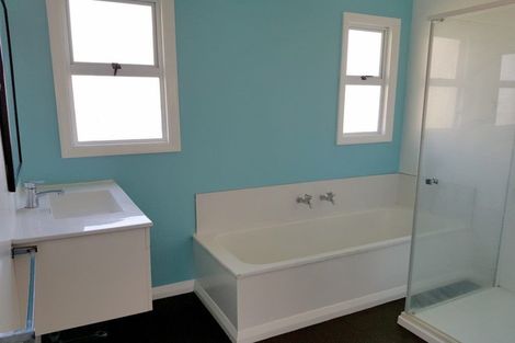 Photo of property in 88 South Road, Blagdon, New Plymouth, 4310