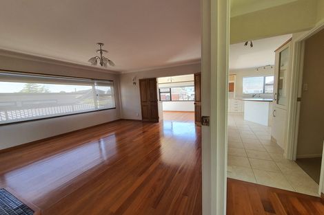 Photo of property in 227 Bucklands Beach Road, Bucklands Beach, Auckland, 2012