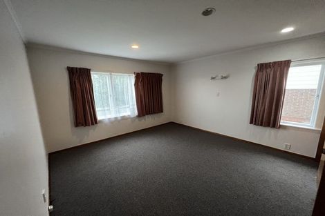 Photo of property in 752 East Coast Road, Pinehill, Auckland, 0630