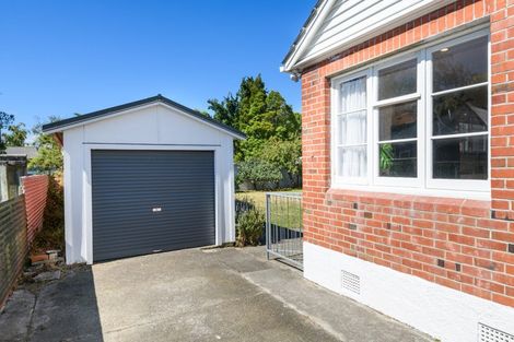 Photo of property in 140 Rangiora Avenue, Roslyn, Palmerston North, 4414
