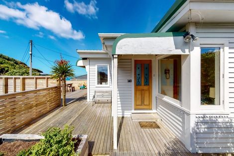 Photo of property in 140 Severn Street, Island Bay, Wellington, 6023