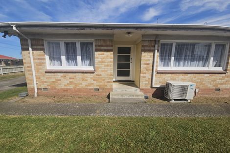 Photo of property in 36 Willis Road, Papakura, 2110