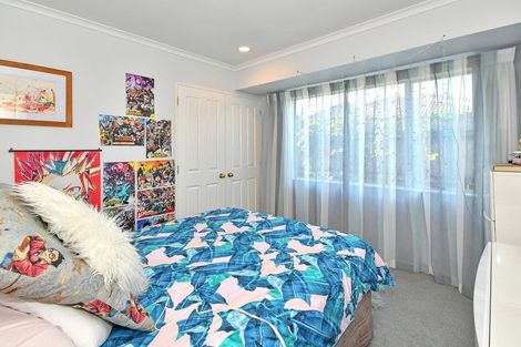 Photo of property in 1/48 Stewart Gibson Place, Manurewa, Auckland, 2105