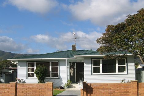 Photo of property in 51 Holyoake Crescent, Avalon, Lower Hutt, 5011
