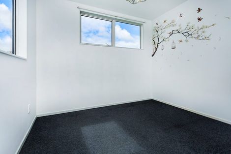 Photo of property in 44a Waverley Avenue, Glenfield, Auckland, 0629